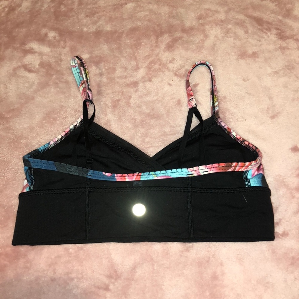 Lululemon Sorts Bra